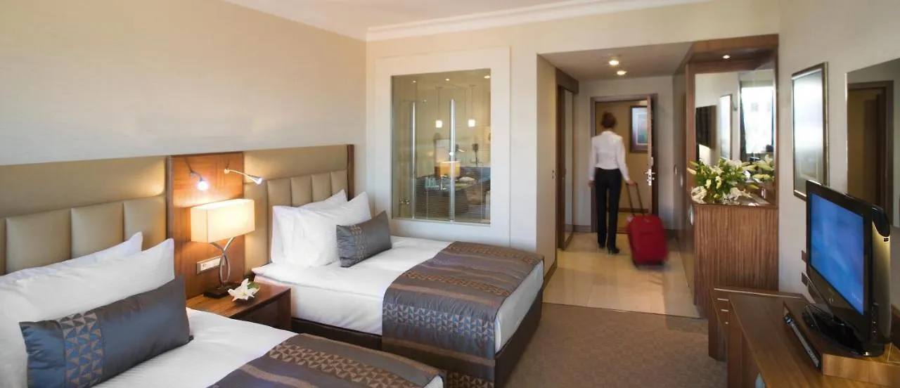 Mövenpick Hotel İzmir