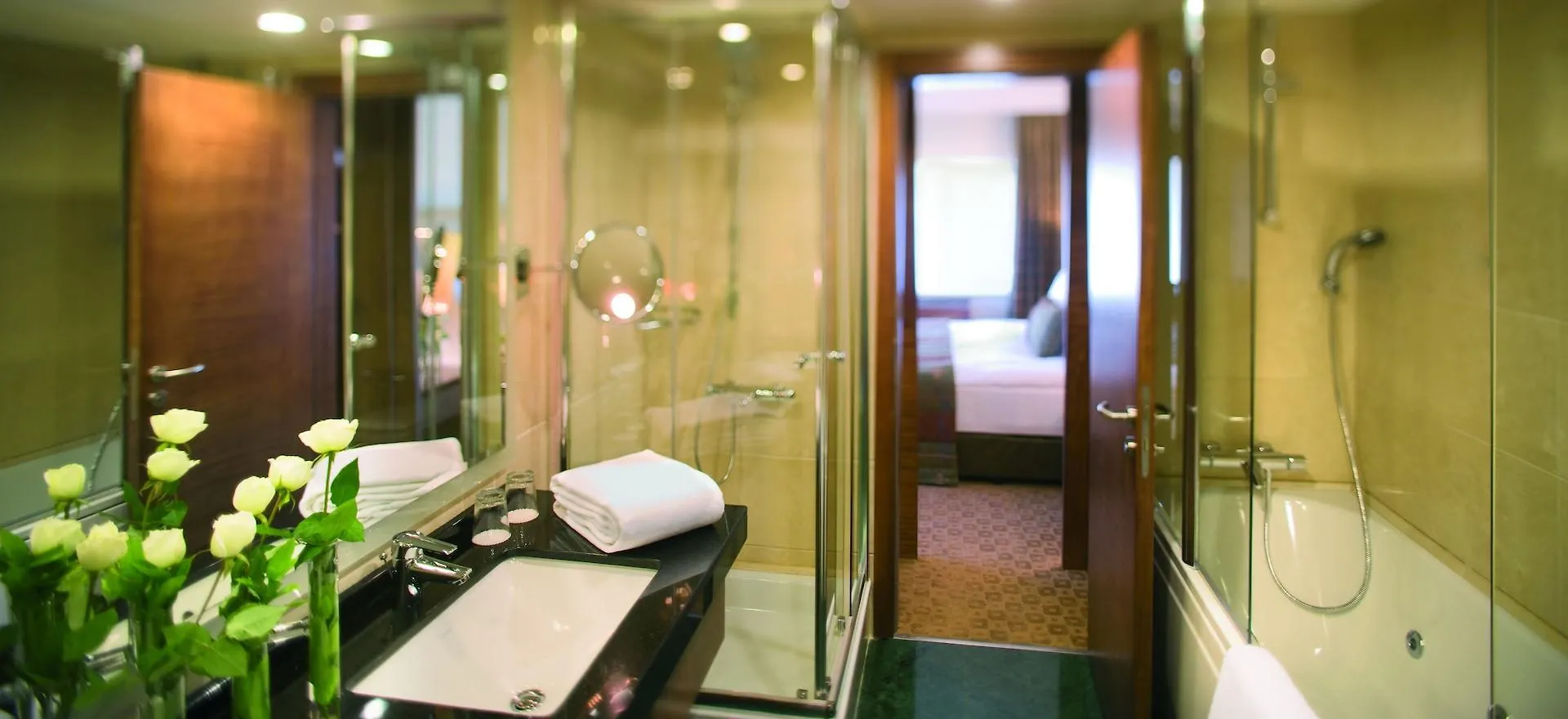 Mövenpick Hotel İzmir