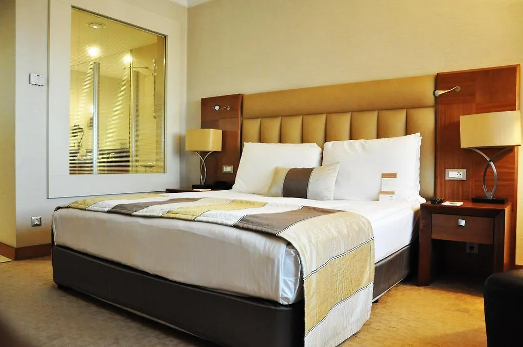 *****  Mövenpick Hotel İzmir Türkiye