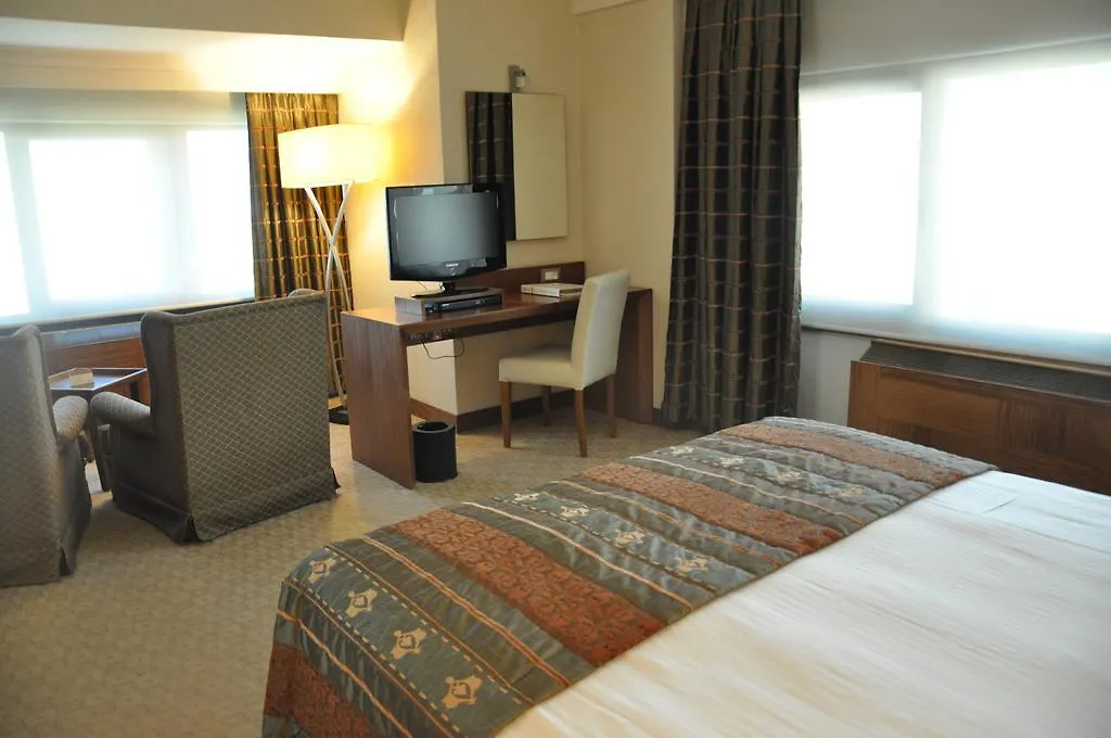 Mövenpick Hotel İzmir