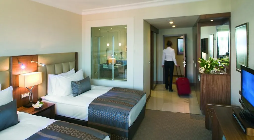 Mövenpick Hotel İzmir