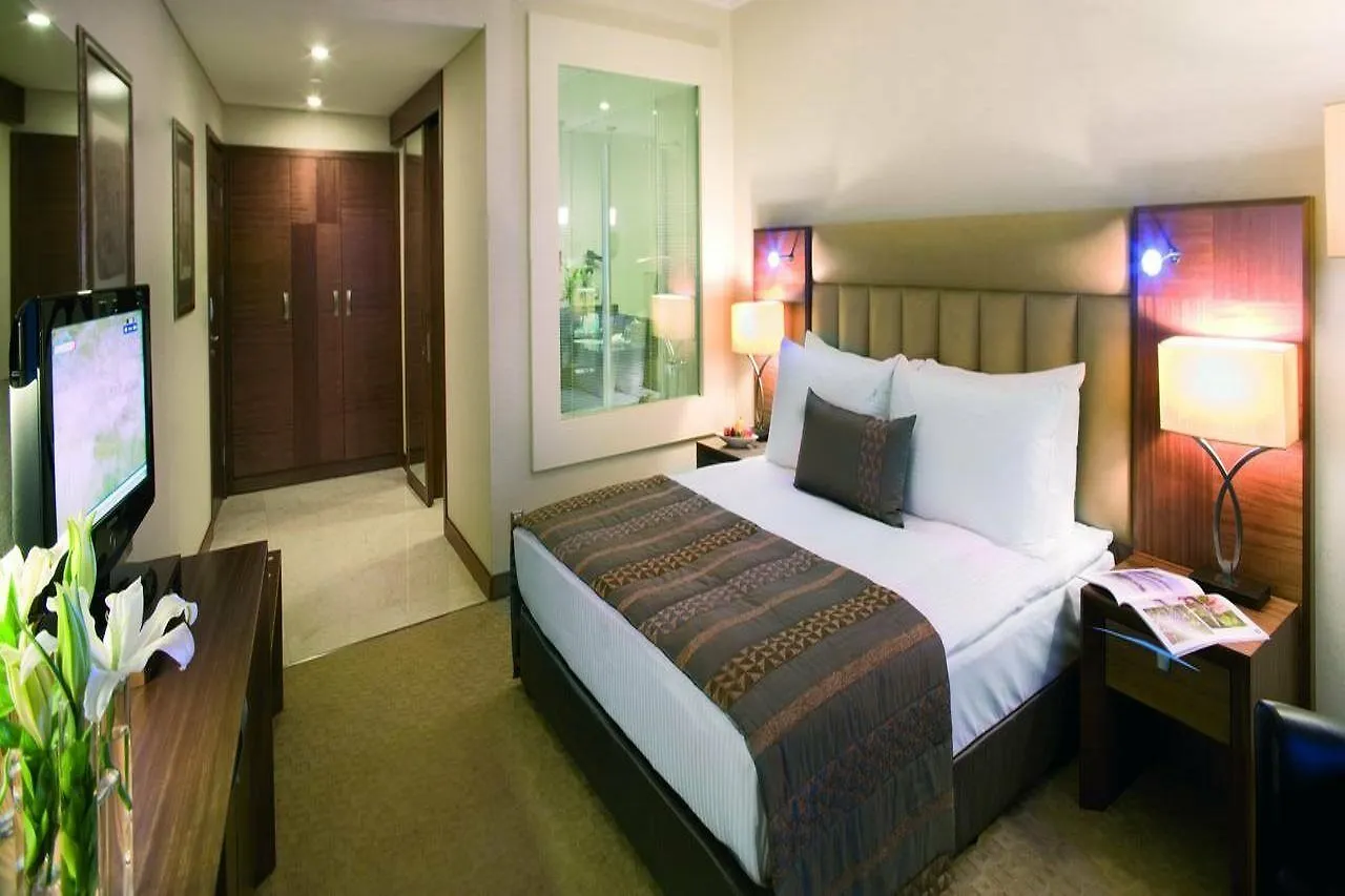 Mövenpick Hotel İzmir 5*,