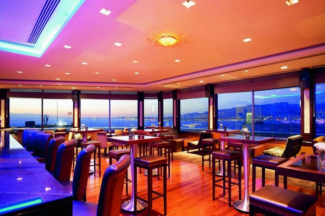 Mövenpick Hotel İzmir